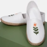 کفش کنفی سفید طرح گل