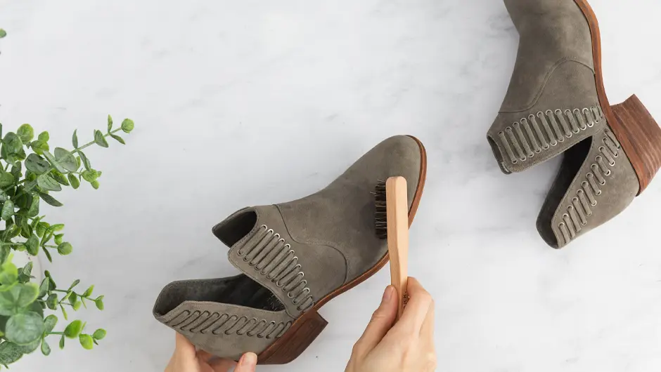 تمیز کردن کفش جیر